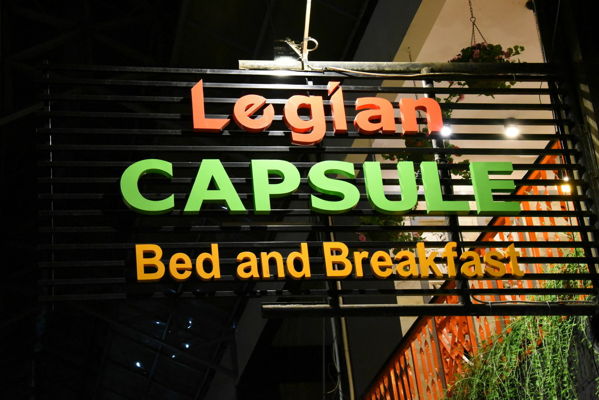 Legian Capsule Hotel ภายนอก รูปภาพ